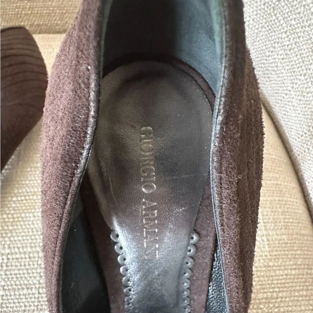Giorgio Armani Suede Brown Pumps - Size 38 - Picture 5 of 8